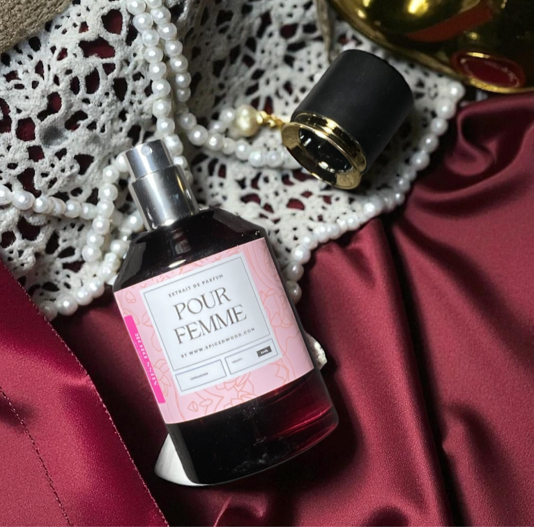 💎 Spiced Wood Crystal Bloom – Extrait de Parfum | Inspired by Versace Bright Crystal | 50ml